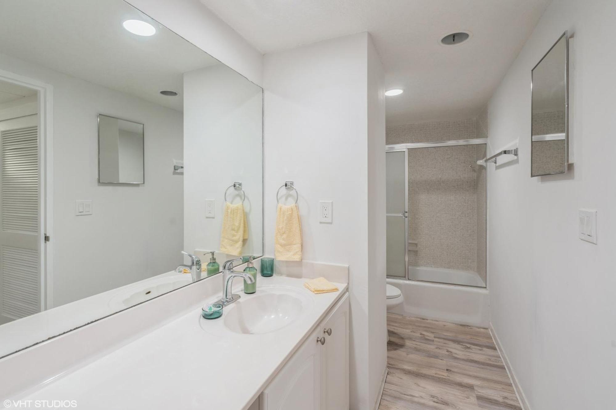 Sian Private Apartments Холивуд Екстериор снимка