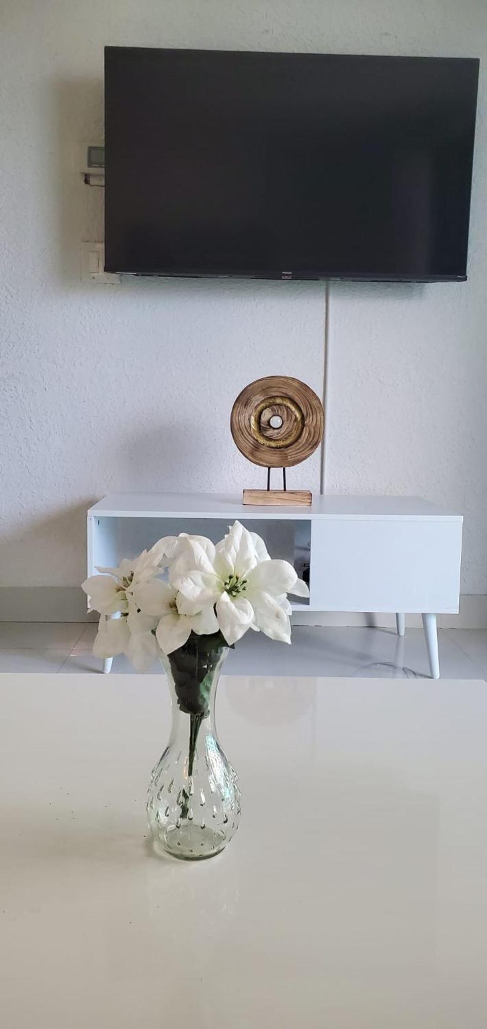 Sian Private Apartments Холивуд Екстериор снимка
