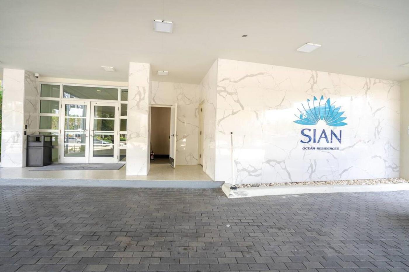 Sian Private Apartments Холивуд Екстериор снимка